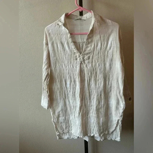 Tops - Size medium cotton top